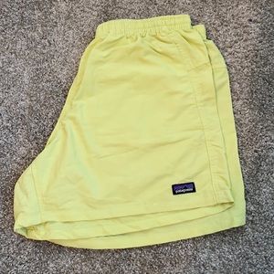 Patagonia Baggies bright yellow